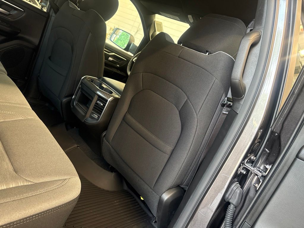 Thumbnail: 2026 RAM 1500 - 35