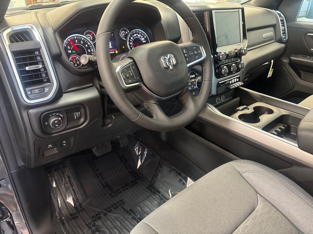 Thumbnail: 2026 RAM 1500 - 2