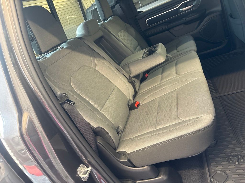 Thumbnail: 2026 RAM 1500 - 10