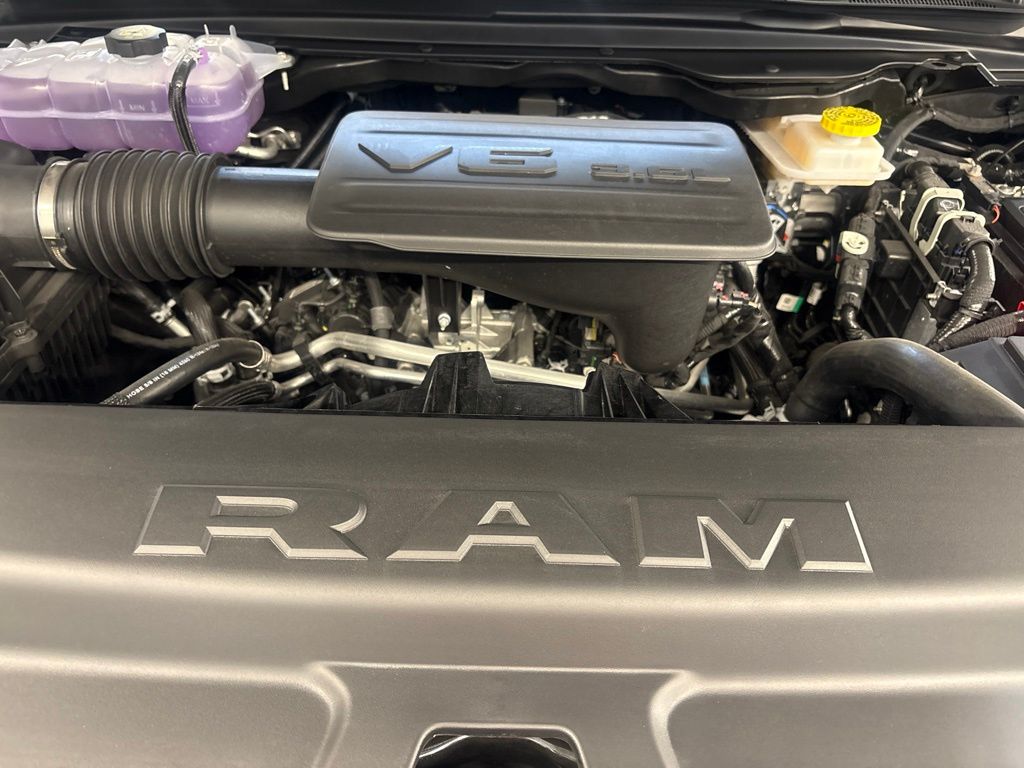 Thumbnail: 2026 RAM 1500 - 7