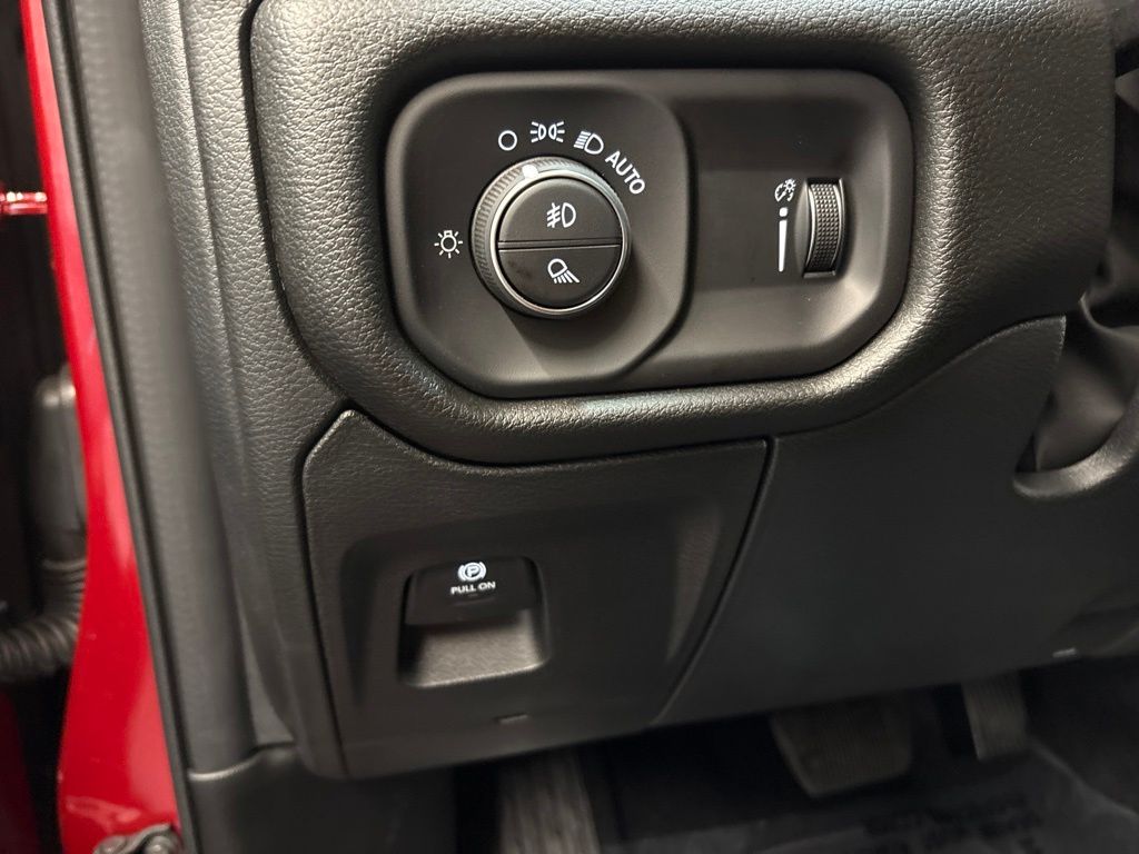 Thumbnail: 2026 RAM 1500 - 22