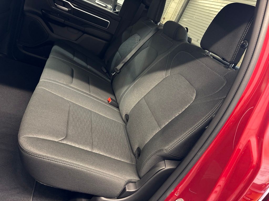 Thumbnail: 2026 RAM 1500 - 33