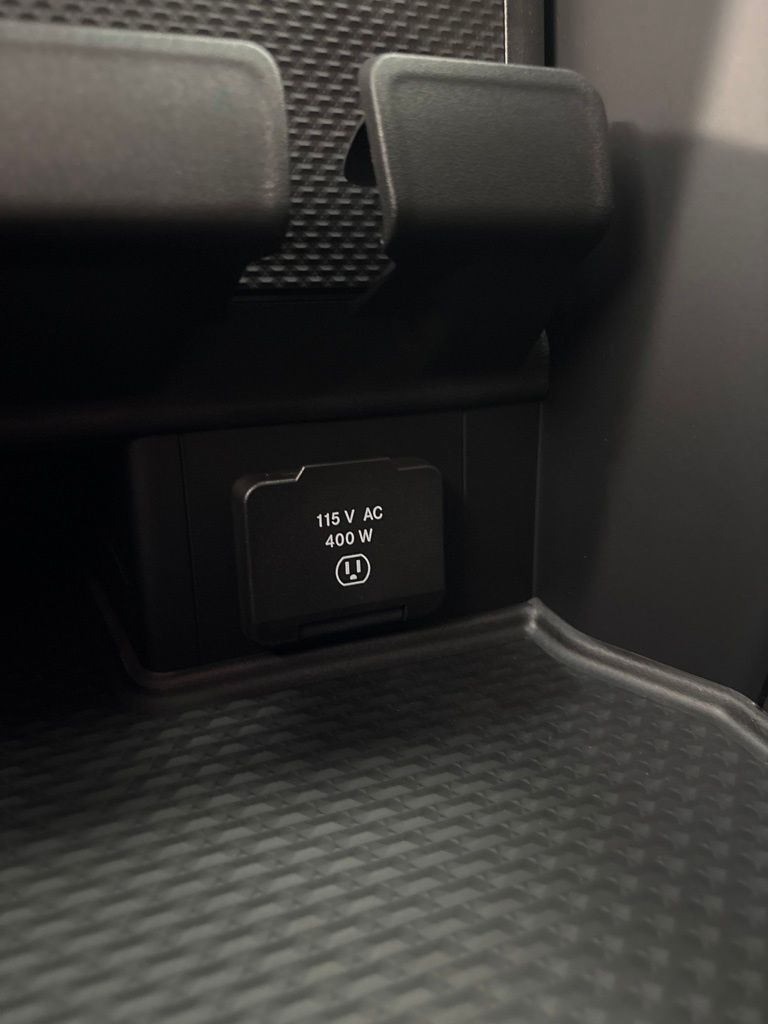 Thumbnail: 2026 RAM 1500 - 17