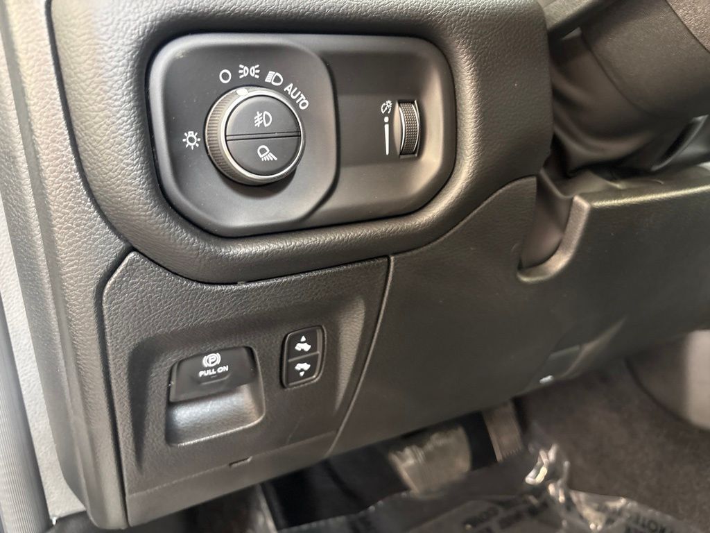 Thumbnail: 2026 RAM 1500 - 23