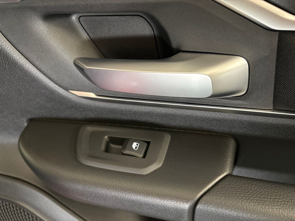 Thumbnail: 2026 RAM 1500 - 37