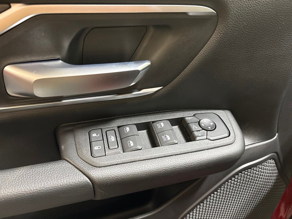 Thumbnail: 2026 RAM 1500 - 21