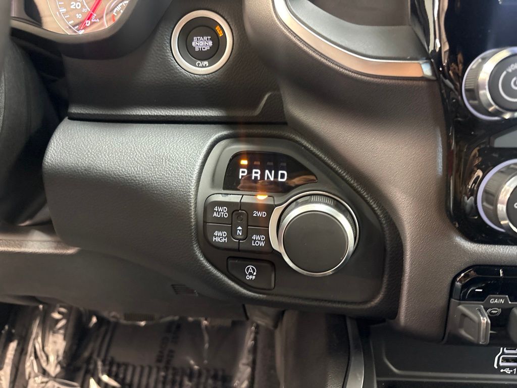 Thumbnail: 2026 RAM 1500 - 25