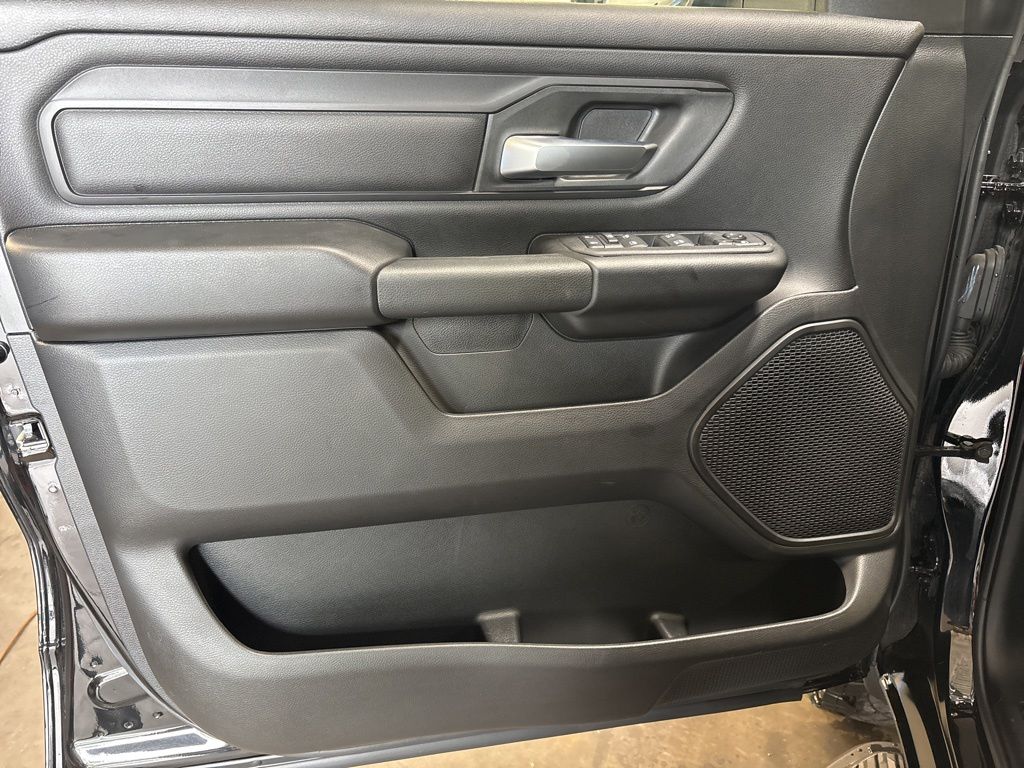 Thumbnail: 2026 RAM 1500 - 16