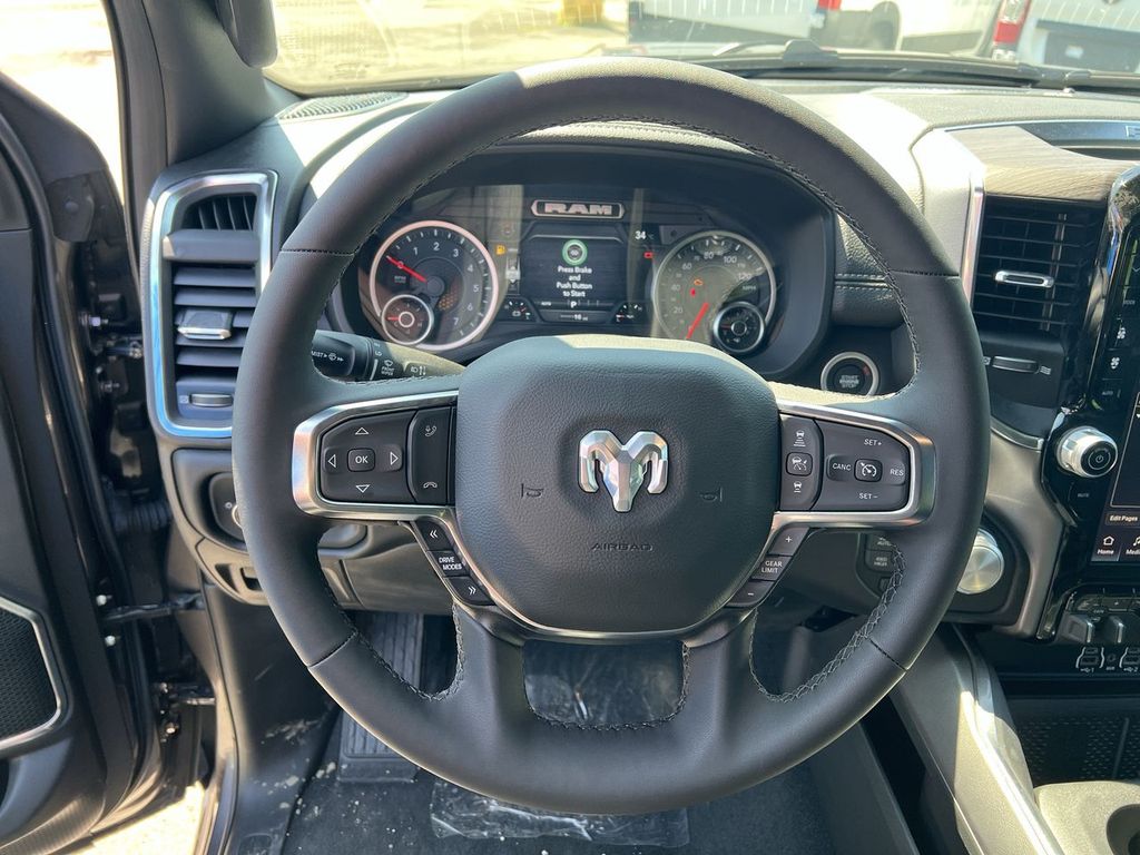 Thumbnail: 2026 RAM 1500 - 32