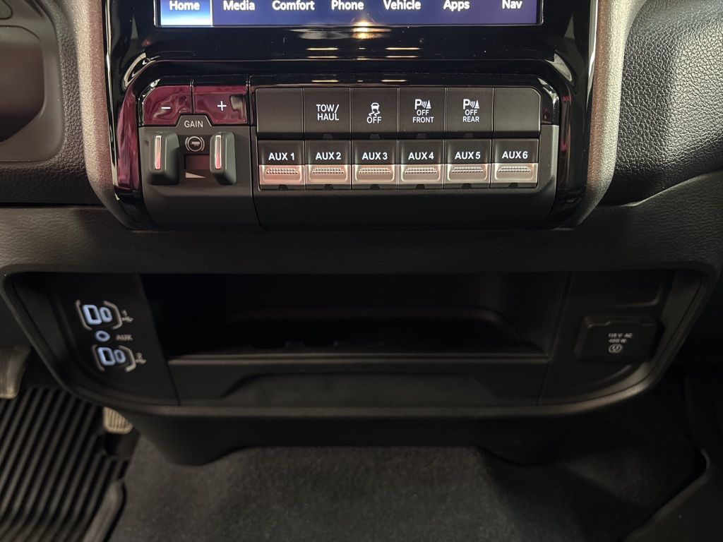 Thumbnail: 2025 RAM 2500 - 24