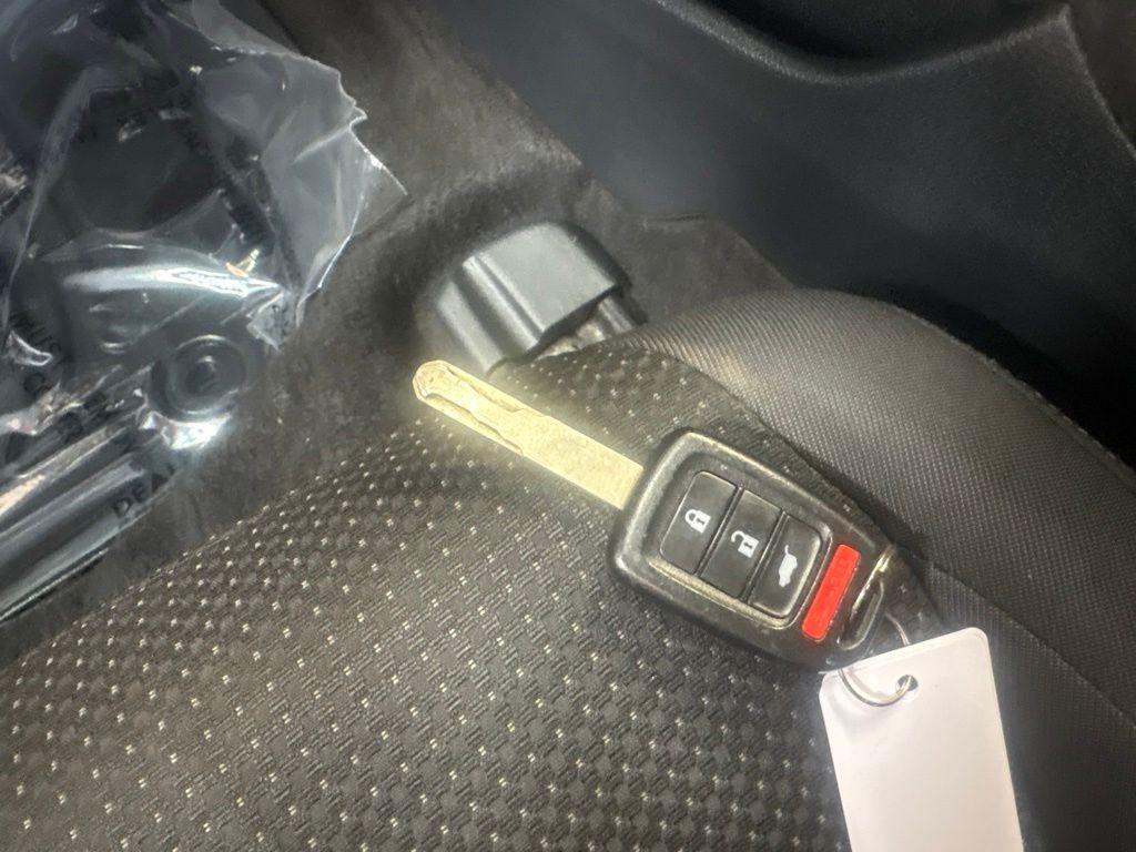 Thumbnail: 2019 Honda HR-V - 17