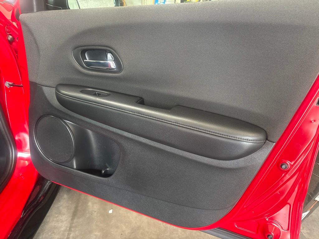 Thumbnail: 2019 Honda HR-V - 36