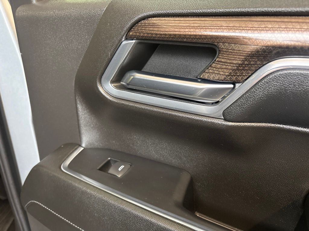 Thumbnail: 2023 Chevrolet Silverado 1500 - 39