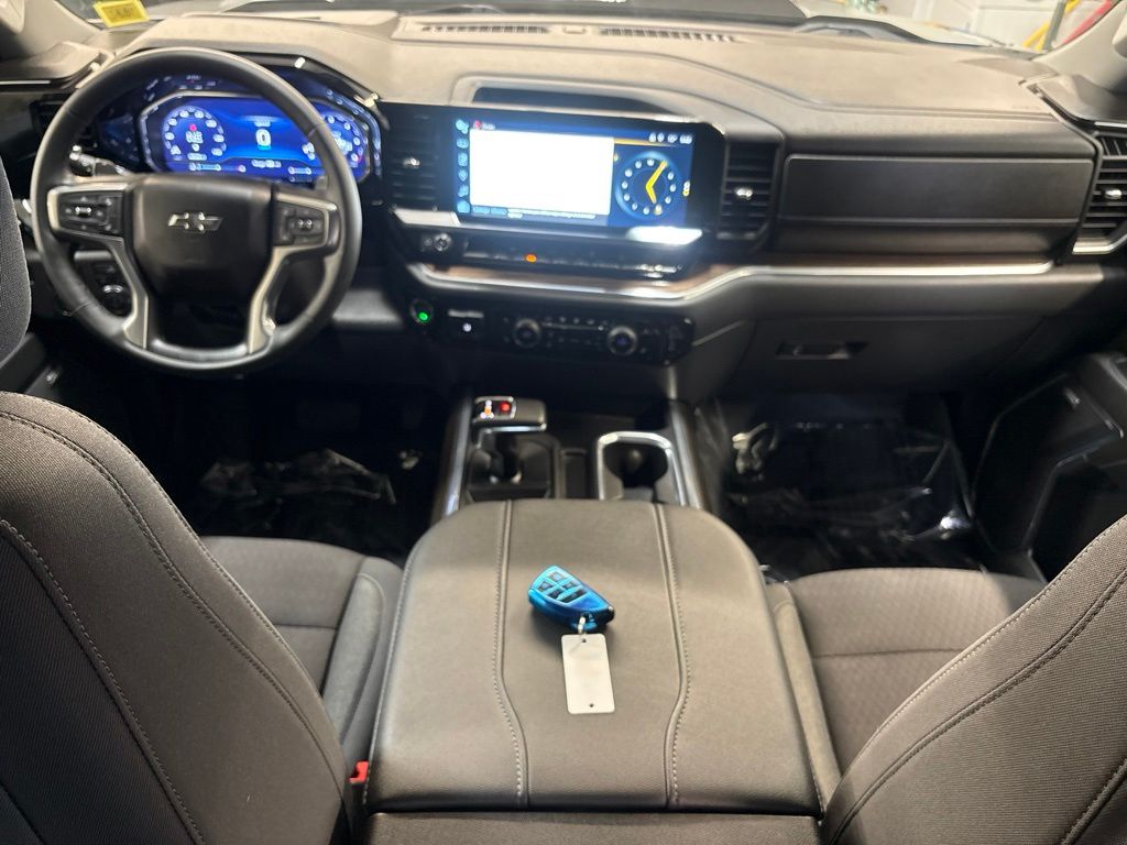 Thumbnail: 2023 Chevrolet Silverado 1500 - 11