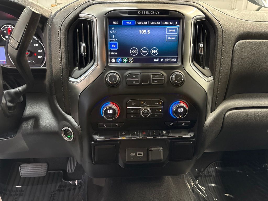 Thumbnail: 2020 Chevrolet Silverado 1500 - 14