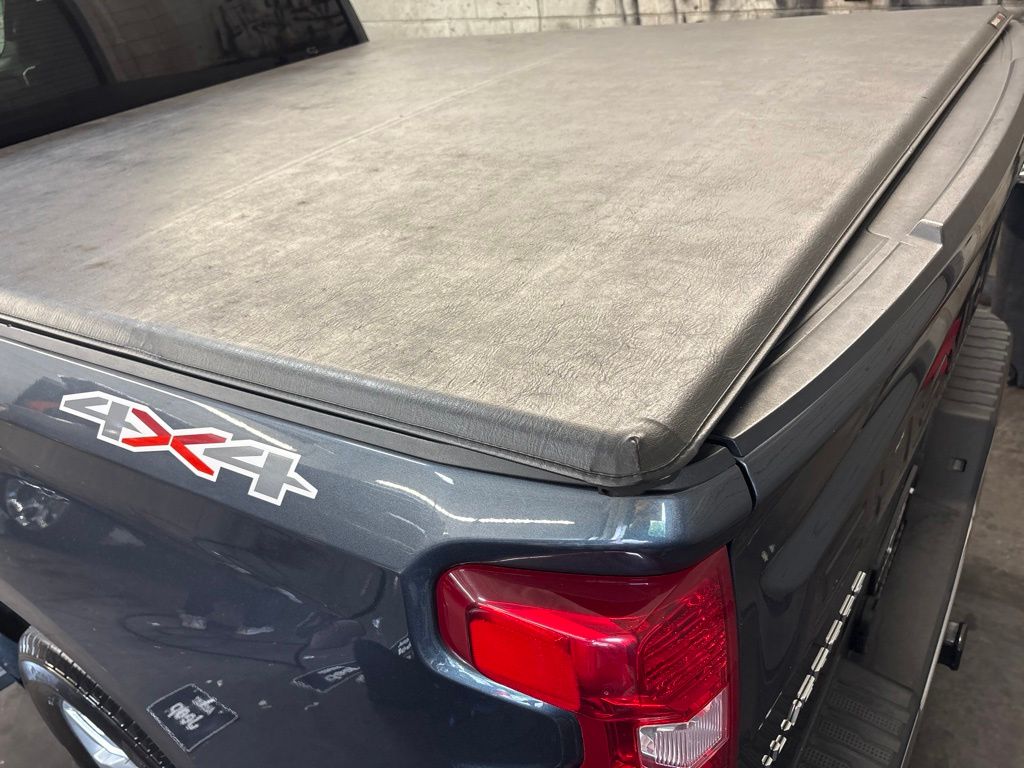 Thumbnail: 2020 Chevrolet Silverado 1500 - 36