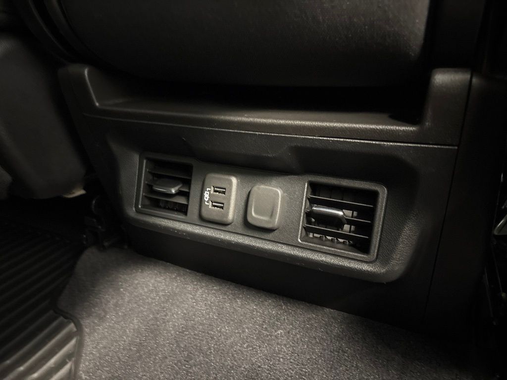 Thumbnail: 2020 Chevrolet Silverado 1500 - 41
