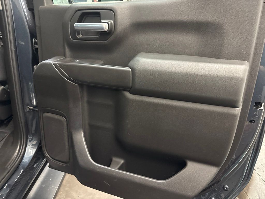 Thumbnail: 2020 Chevrolet Silverado 1500 - 37