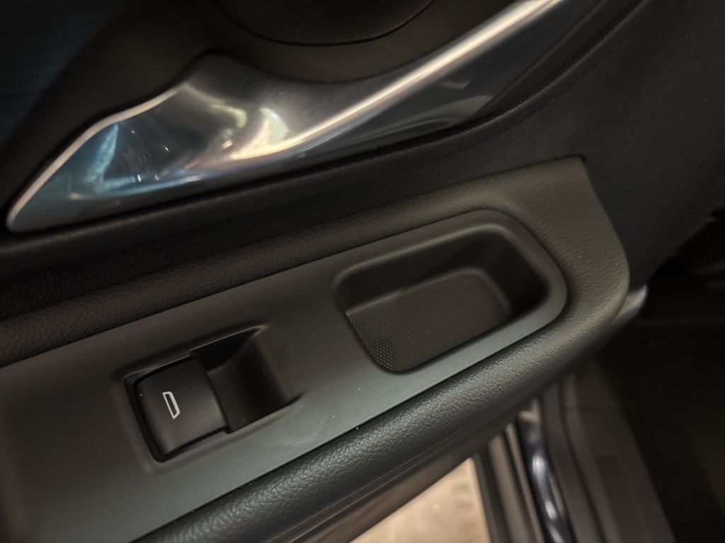 Thumbnail: 2024 GMC Terrain - 35