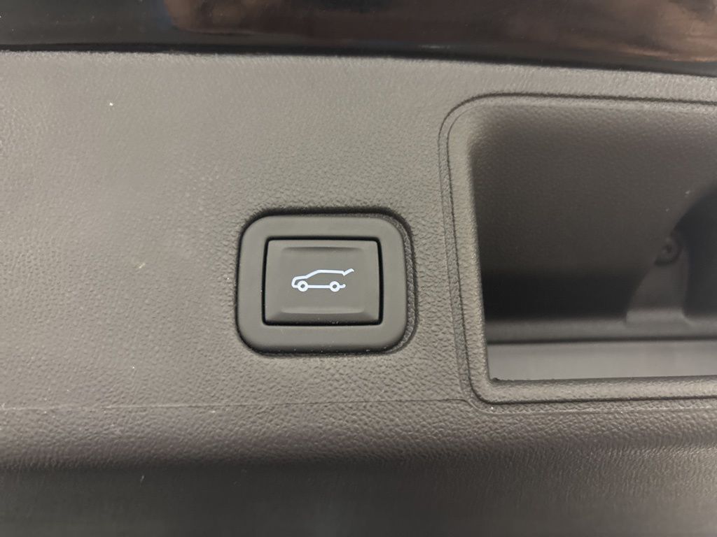 Thumbnail: 2024 GMC Terrain - 38