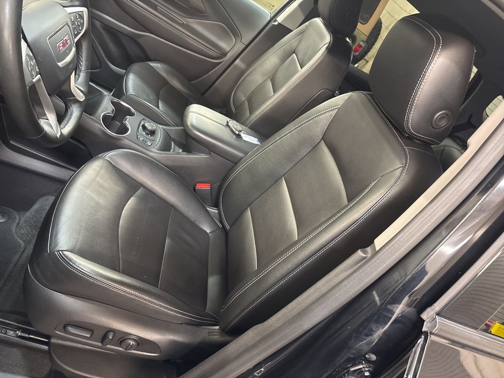 Thumbnail: 2024 GMC Terrain - 8