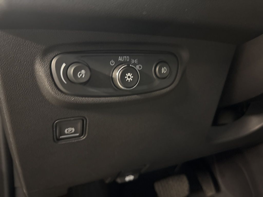 Thumbnail: 2024 GMC Terrain - 25