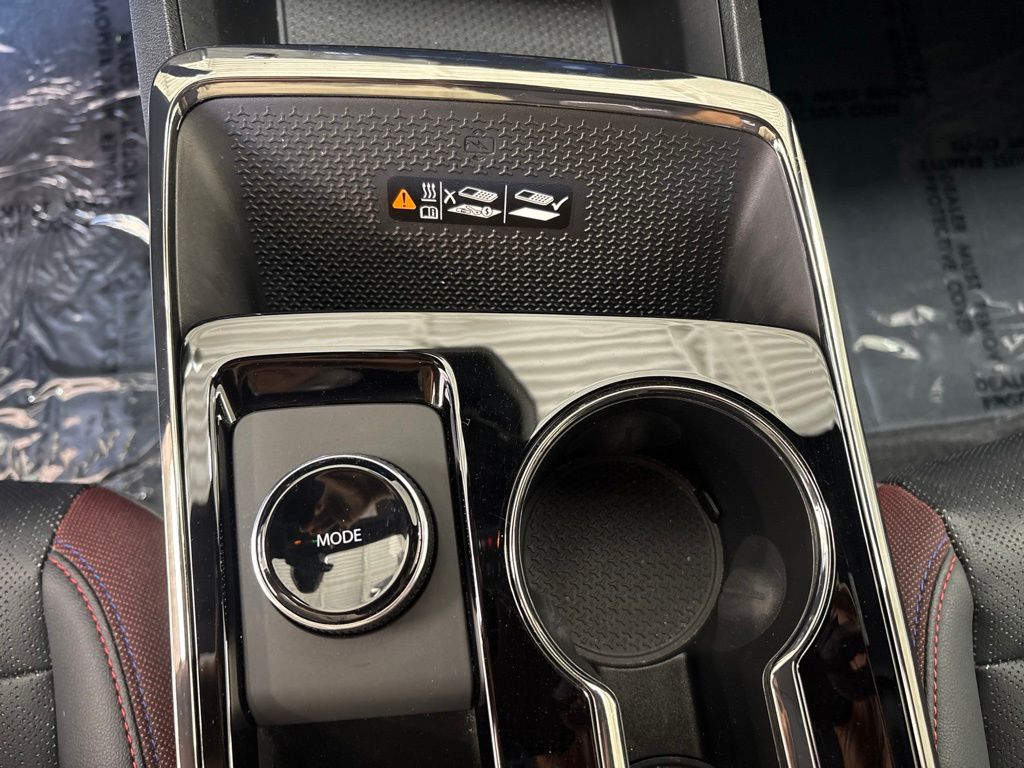 Thumbnail: 2025 Chevrolet Equinox - 12