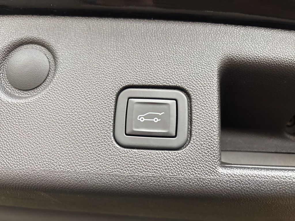 Thumbnail: 2024 Chevrolet Equinox - 35