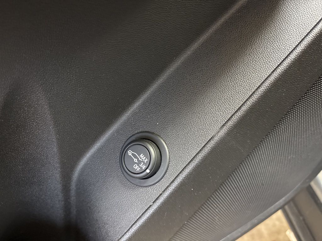 Thumbnail: 2024 Chevrolet Equinox - 23