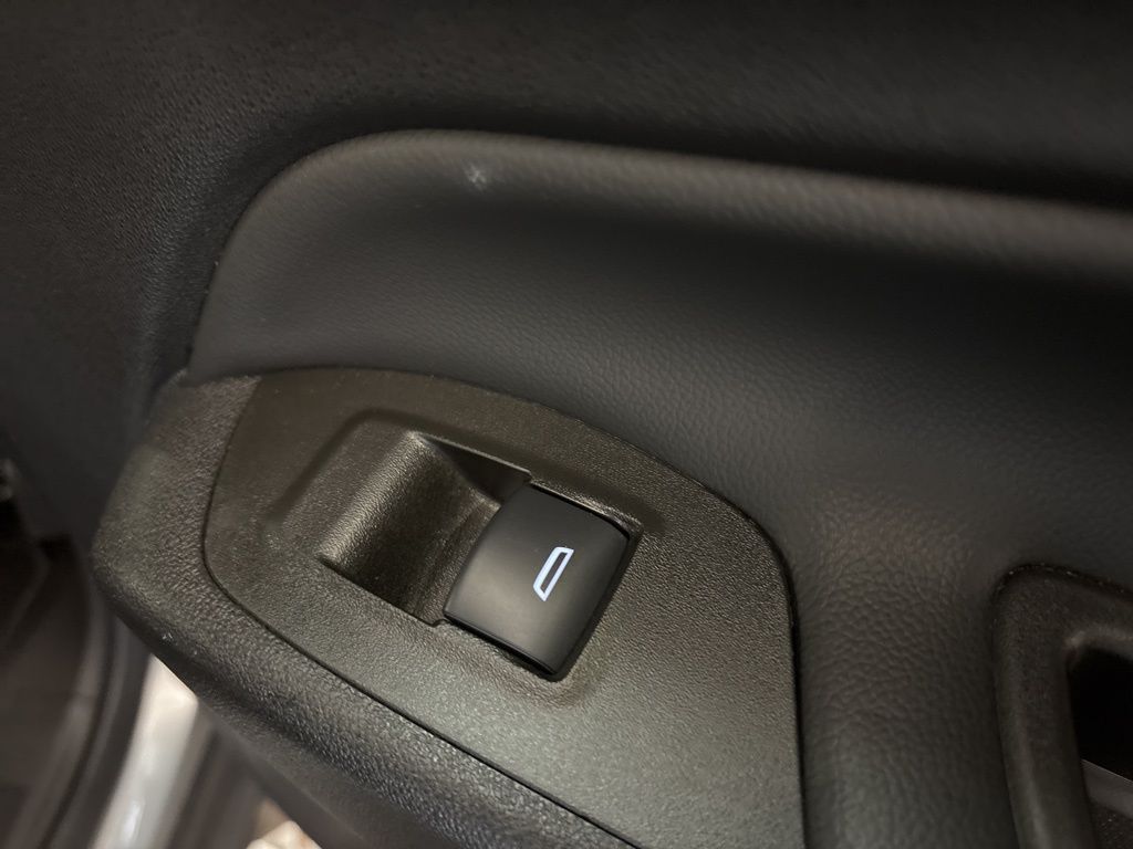 Thumbnail: 2024 Chevrolet Equinox - 38