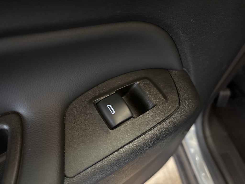 Thumbnail: 2024 Chevrolet Equinox - 32