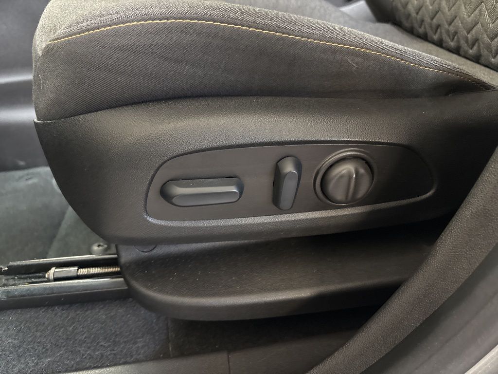 Thumbnail: 2024 Chevrolet Equinox - 25