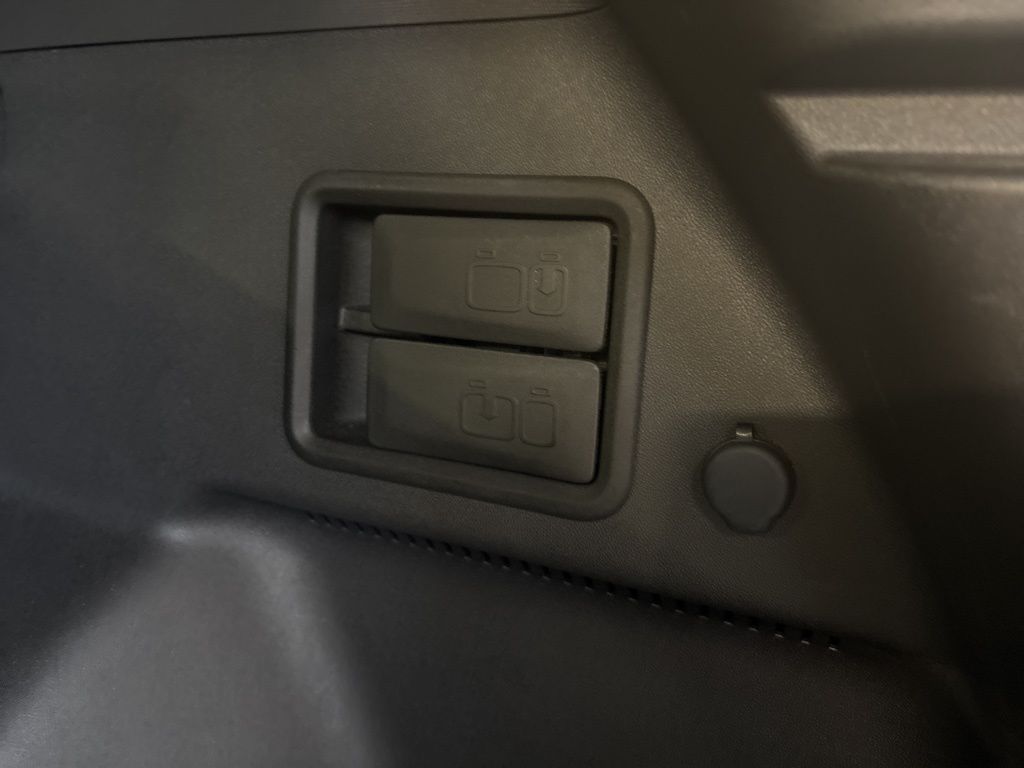 Thumbnail: 2024 Chevrolet Equinox - 35