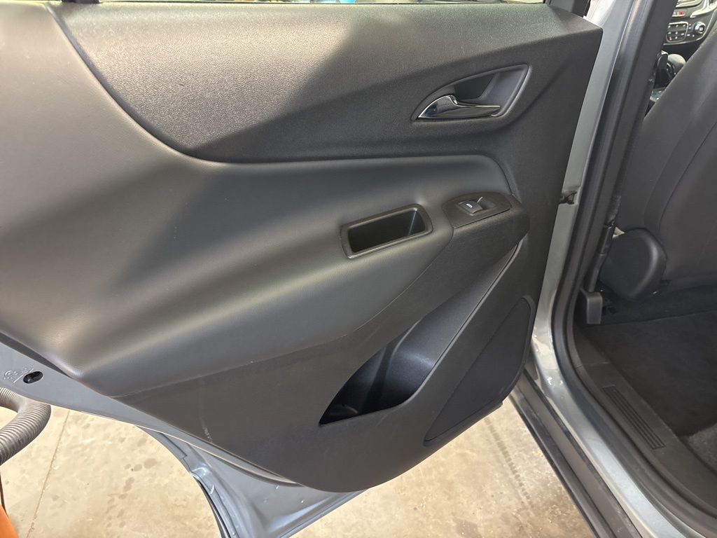 Thumbnail: 2024 Chevrolet Equinox - 31