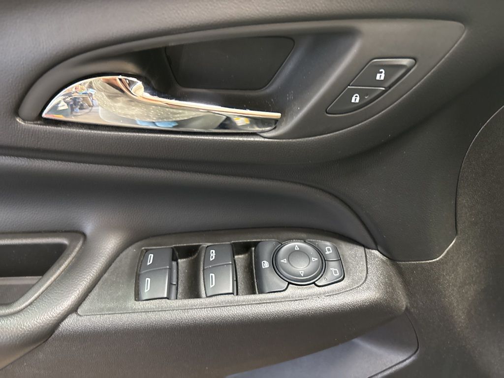 Thumbnail: 2024 Chevrolet Equinox - 22