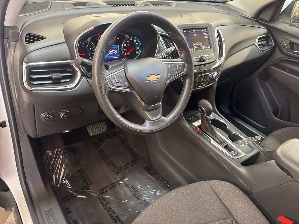 Thumbnail: 2022 Chevrolet Equinox - 2