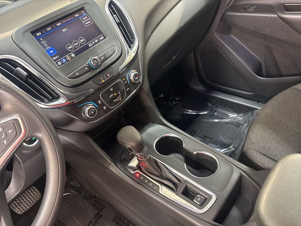 Thumbnail: 2022 Chevrolet Equinox - 26