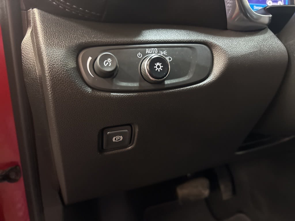 Thumbnail: 2021 Chevrolet Blazer - 23