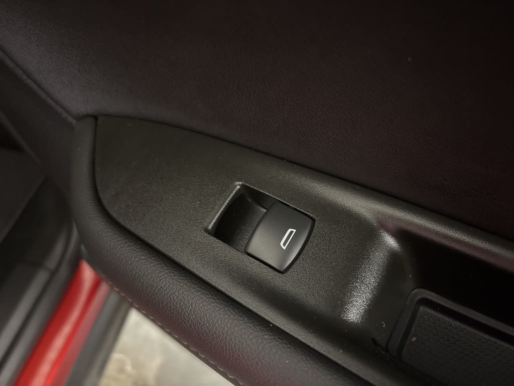 Thumbnail: 2021 Chevrolet Blazer - 33