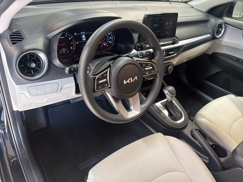 Thumbnail: 2023 Kia Forte - 2