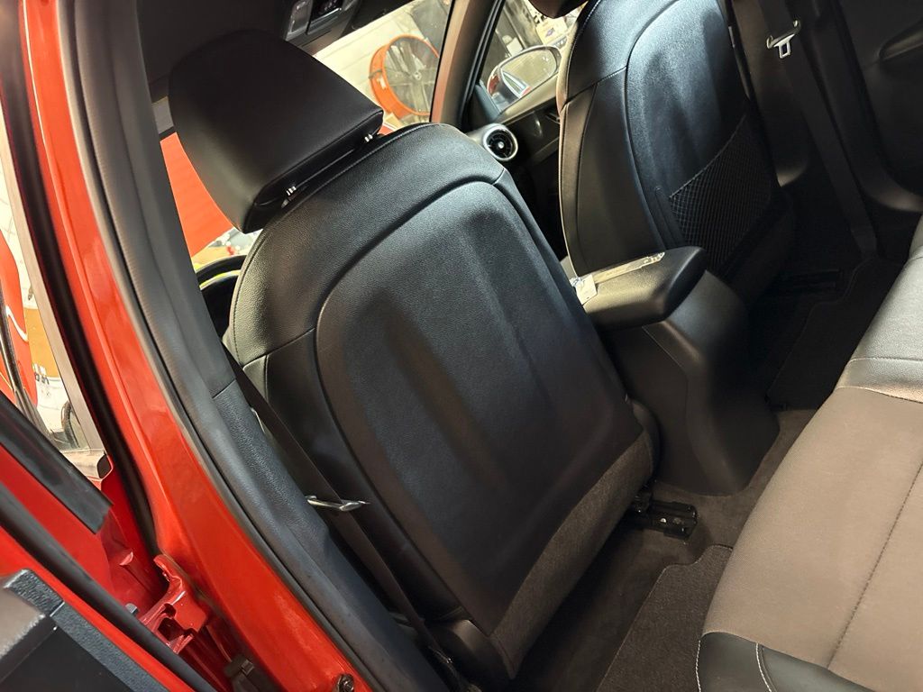 Thumbnail: 2021 Kia Forte - 11