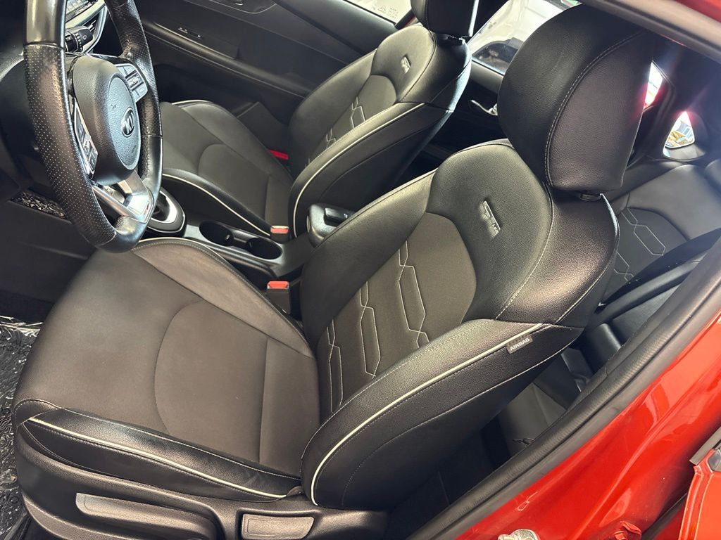 Thumbnail: 2021 Kia Forte - 9