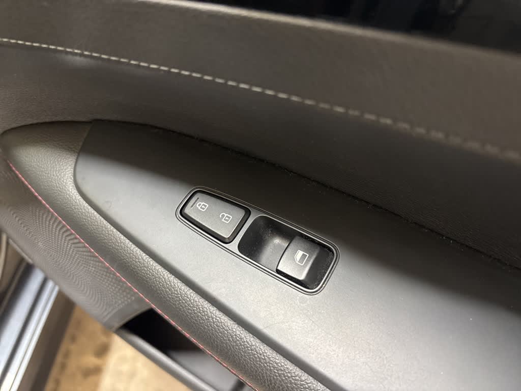 Thumbnail: 2020 Kia Forte - 6