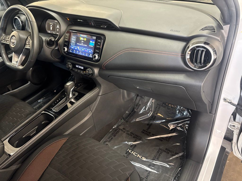 Thumbnail: 2022 Nissan Kicks - 12