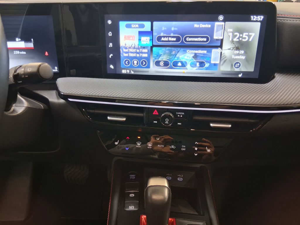 Thumbnail: 2025 Nissan Kicks - 14