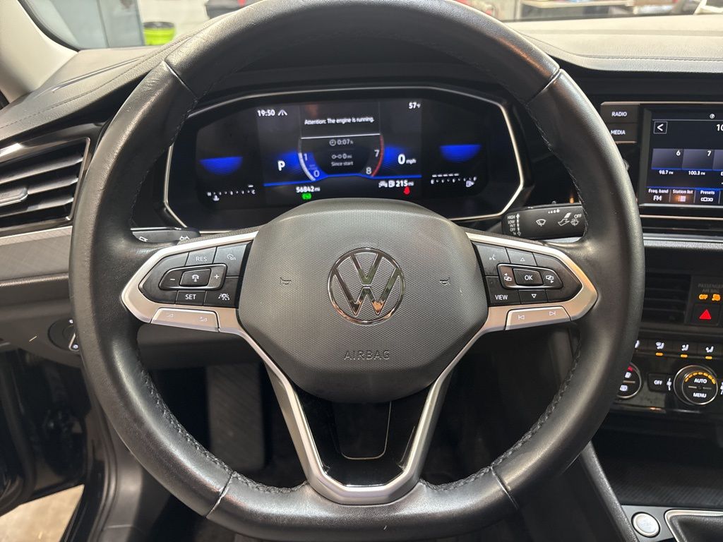 Thumbnail: 2024 Volkswagen Jetta - 2