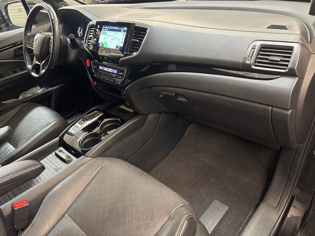 Thumbnail: 2023 Honda Passport - 12