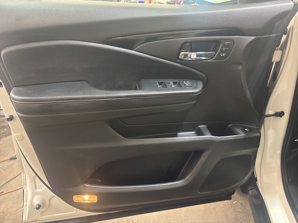 Thumbnail: 2020 Honda Ridgeline - 19