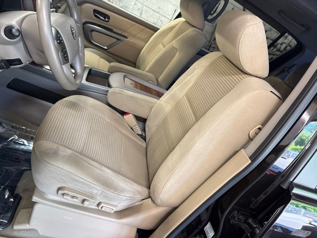 Thumbnail: 2015 Nissan Armada - 10