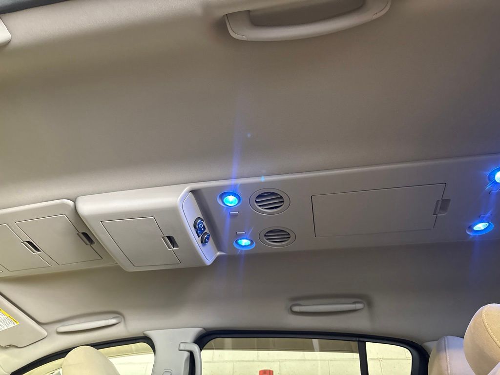 Thumbnail: 2015 Nissan Armada - 37